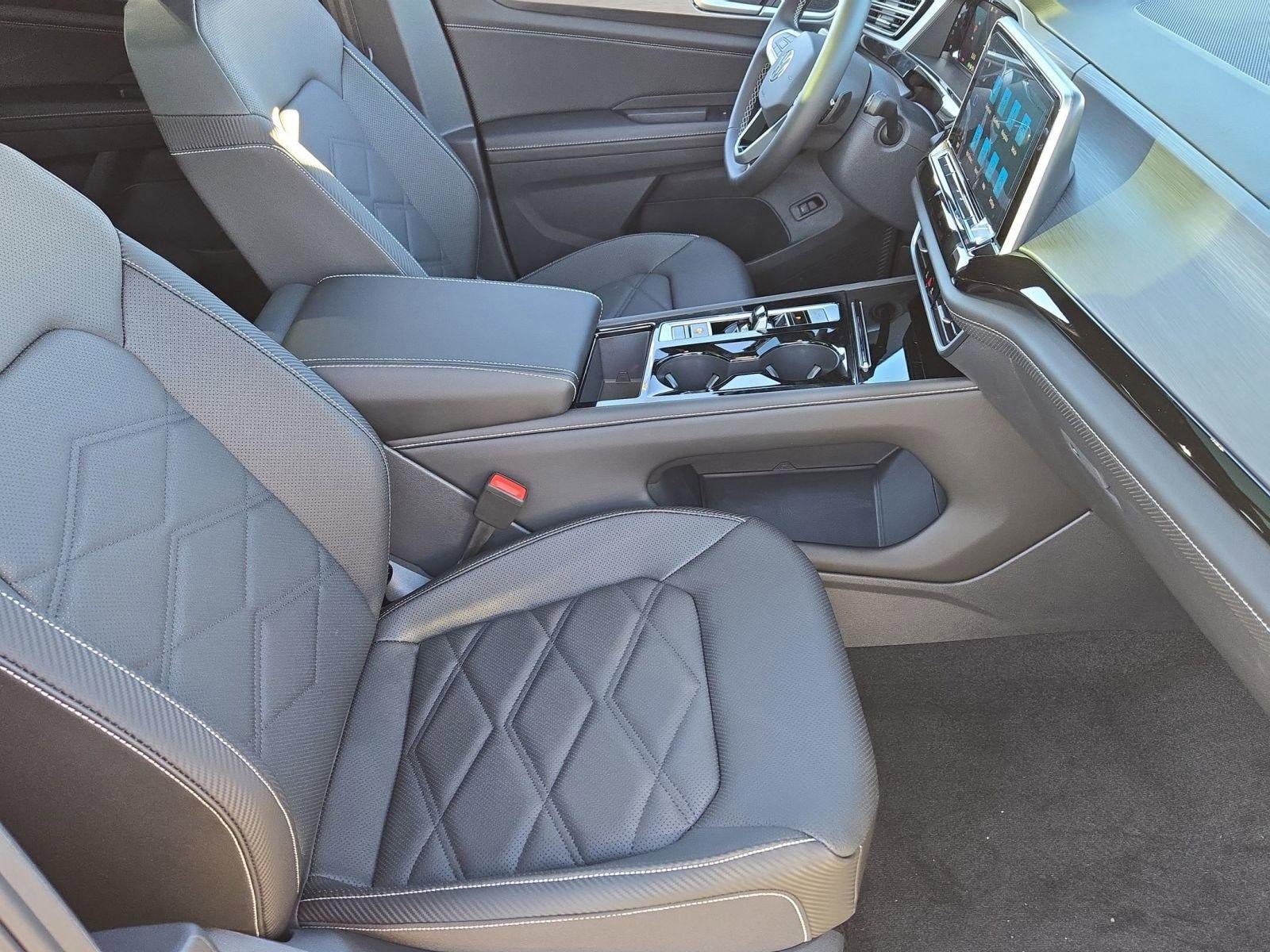 2026 Volkswagen Atlas Cross Sport SE w/Tech - Photo 25