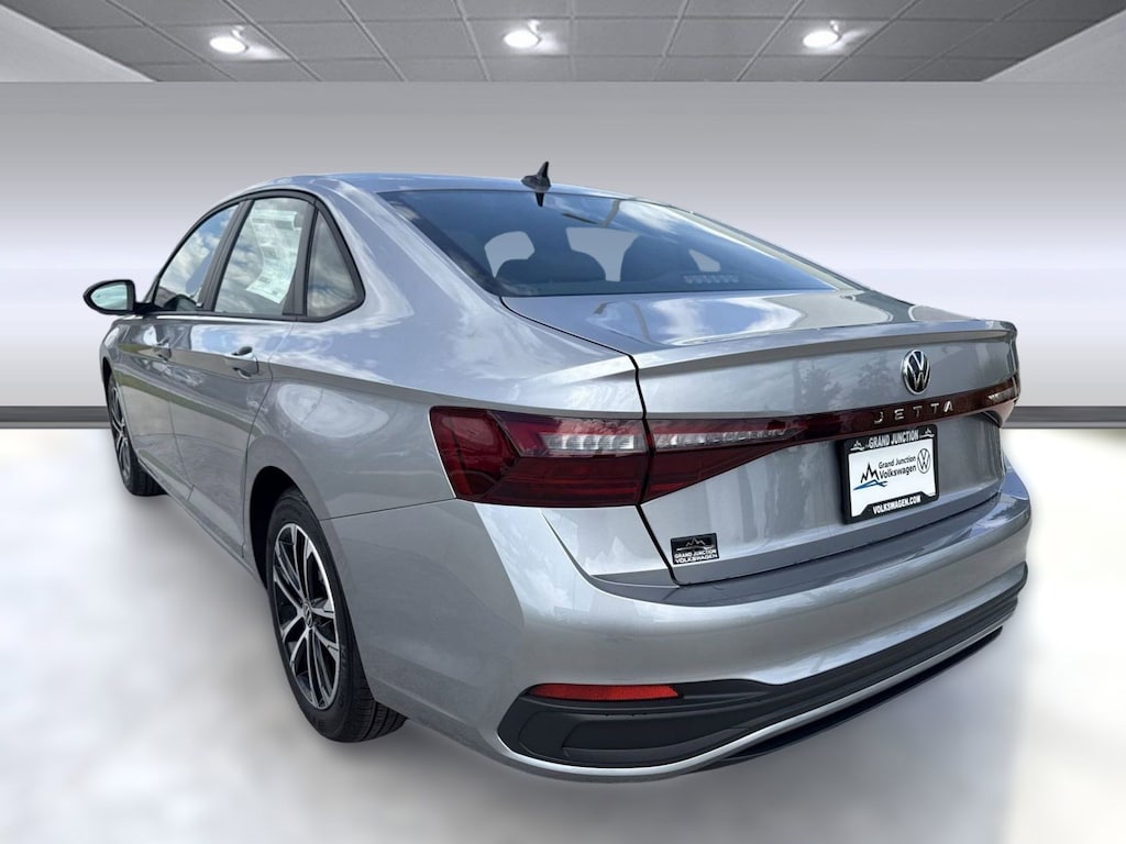 New 2025 Volkswagen Jetta 1.5T Sport Sedan