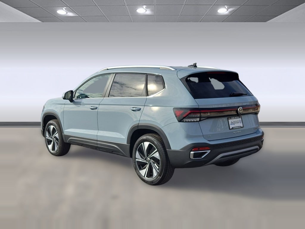 New 2026 Volkswagen Taos 1.5T SE SUV