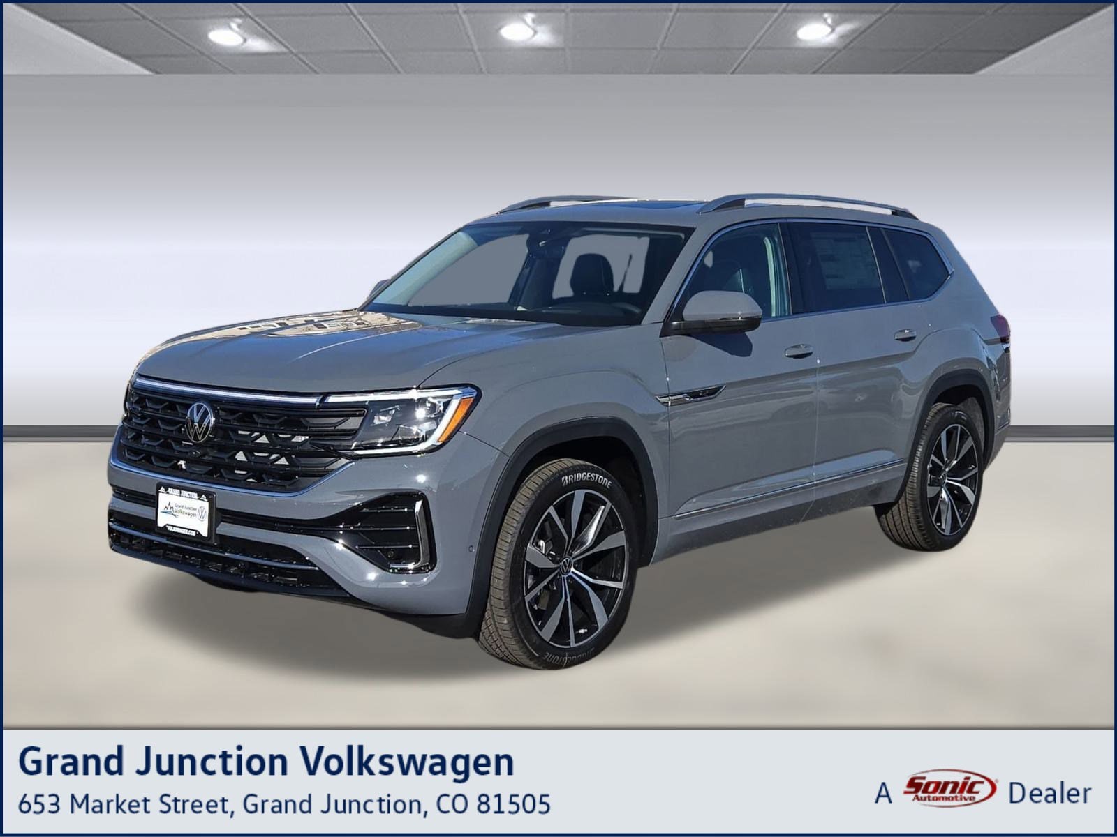 2026 Volkswagen Atlas SEL Premium R-Line's photo