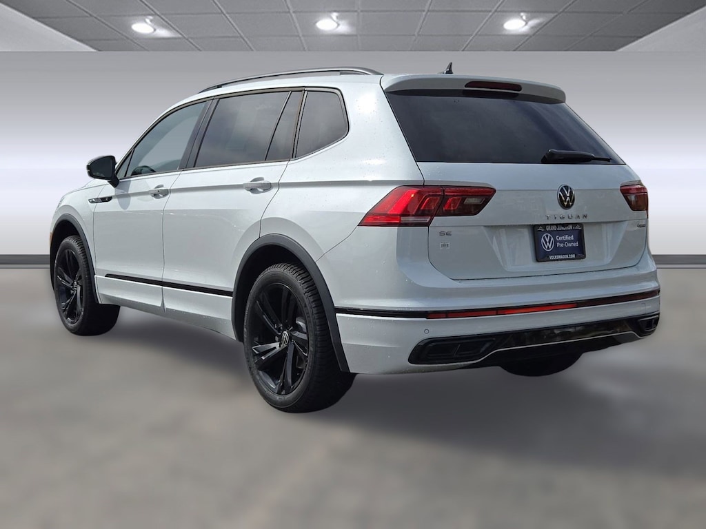 Certified 2024 Volkswagen Tiguan 2.0T SE R-Line Black SUV