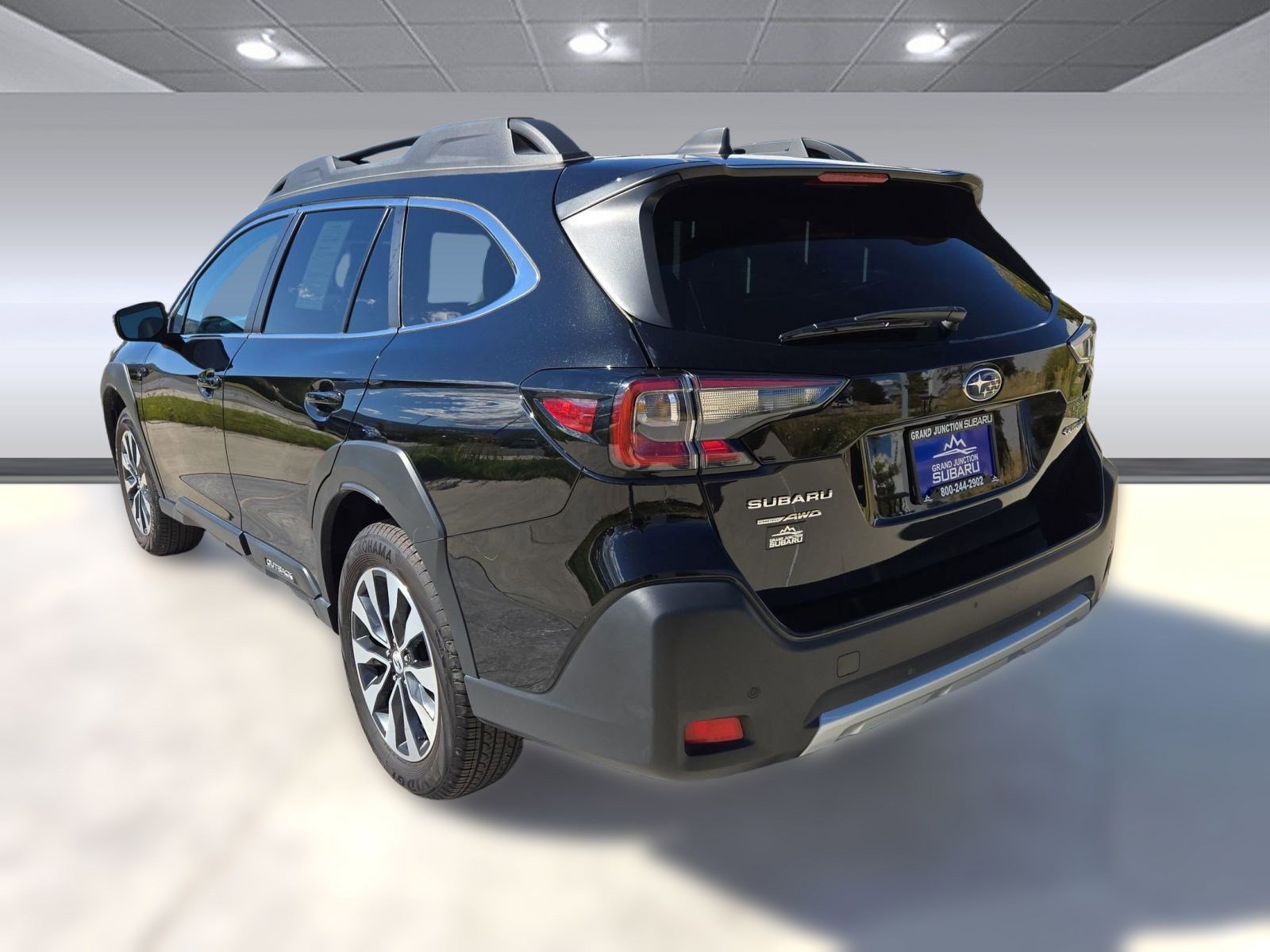 2024 Subaru Outback Limited photo 2
