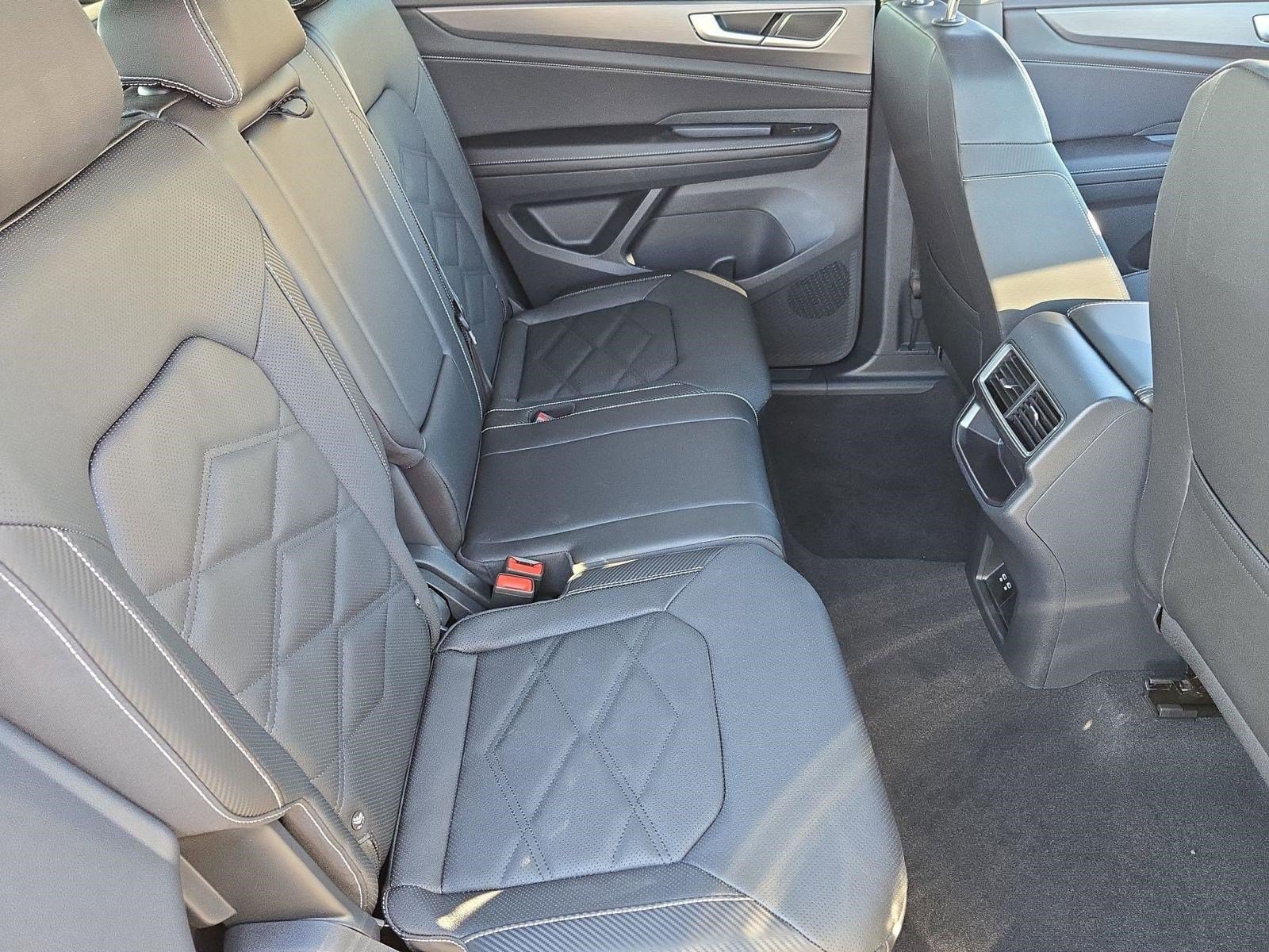 2026 Volkswagen Atlas Cross Sport SE w/Tech - Photo 24