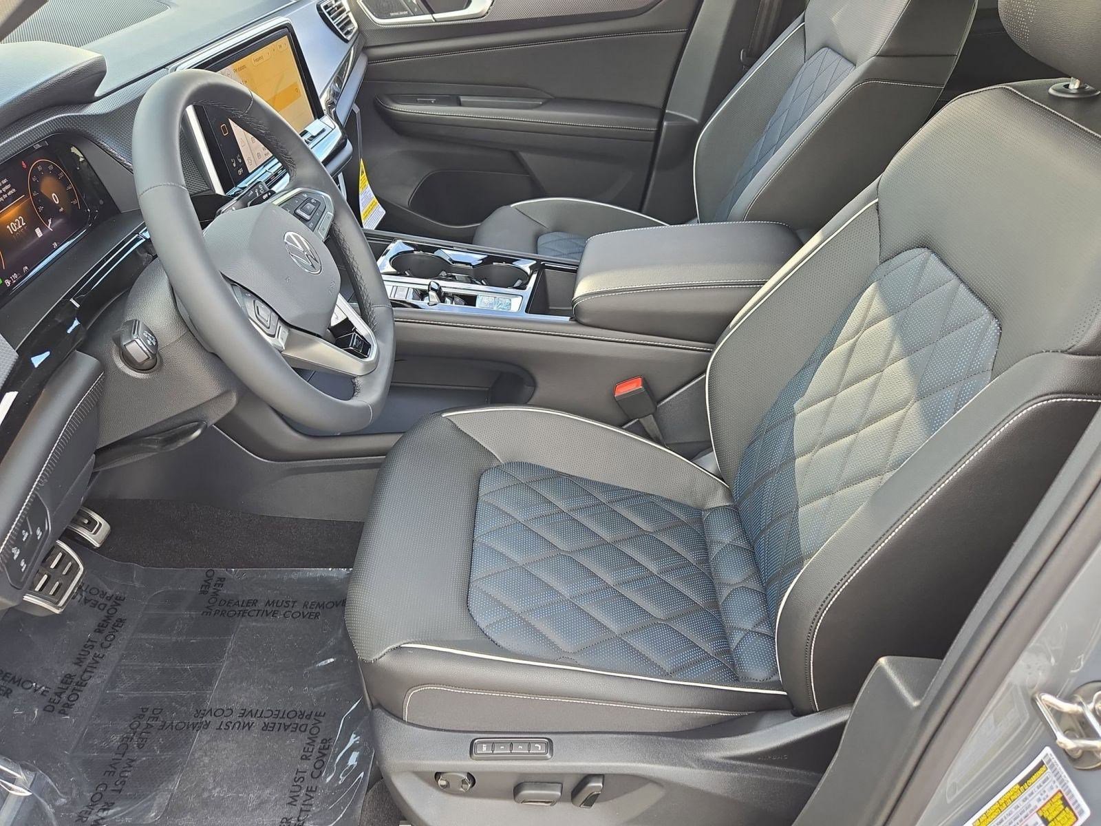 2026 Volkswagen Atlas Cross Sport SEL Premium R-Line photo 3