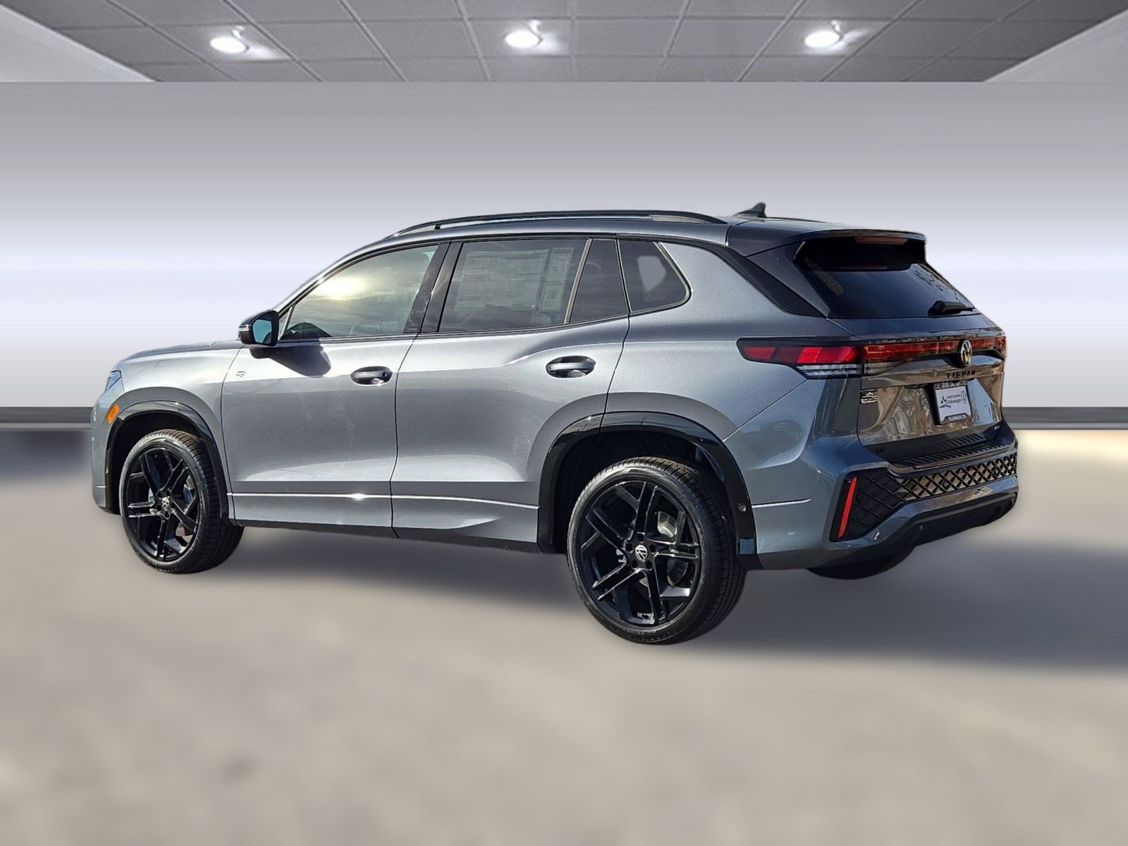 2025 Volkswagen Tiguan SE R-Line Black photo 3