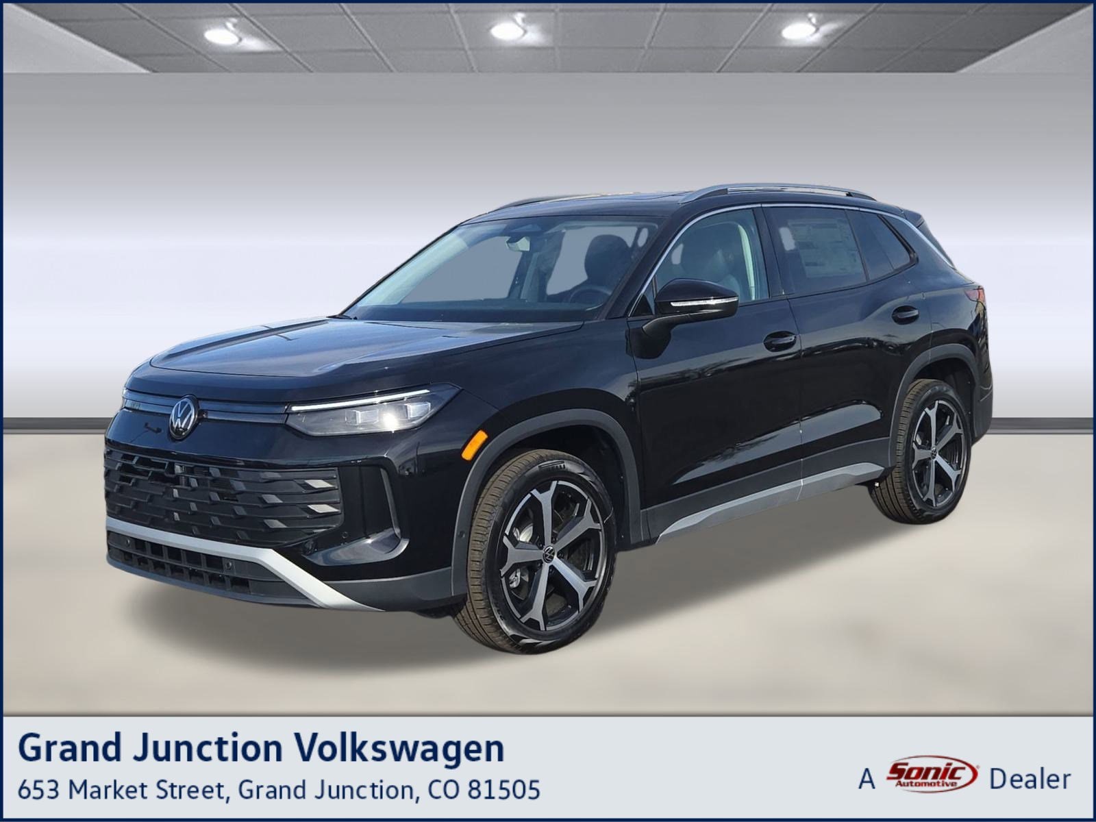 2026 Volkswagen Tiguan SE's photo