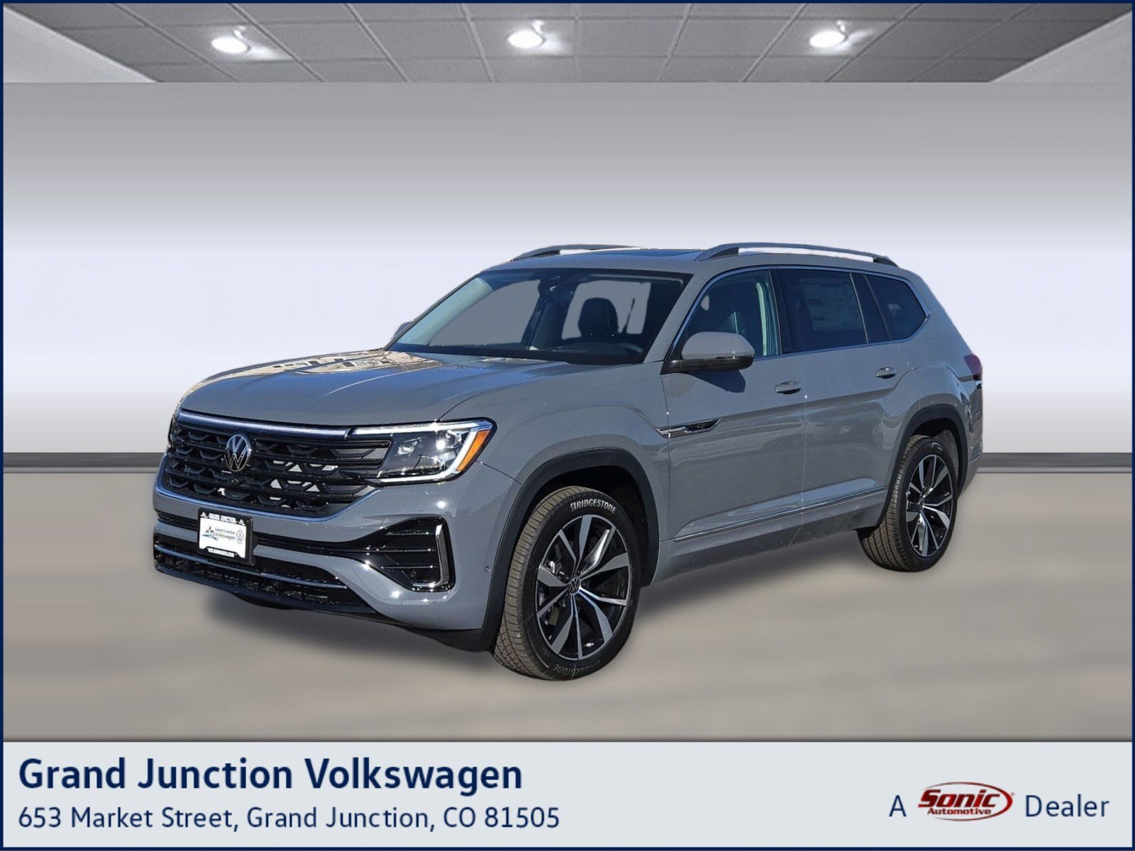 2026 Volkswagen Atlas SEL Premium R-Line's photo