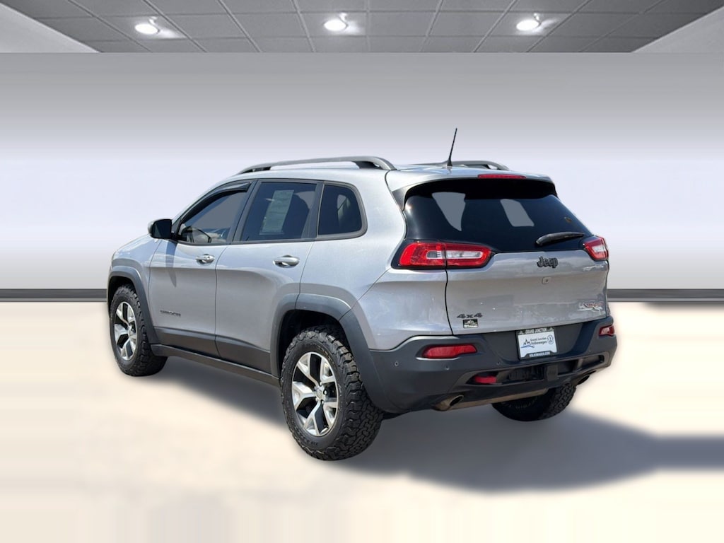 Used 2017 Jeep Cherokee Trailhawk 4x4 SUV