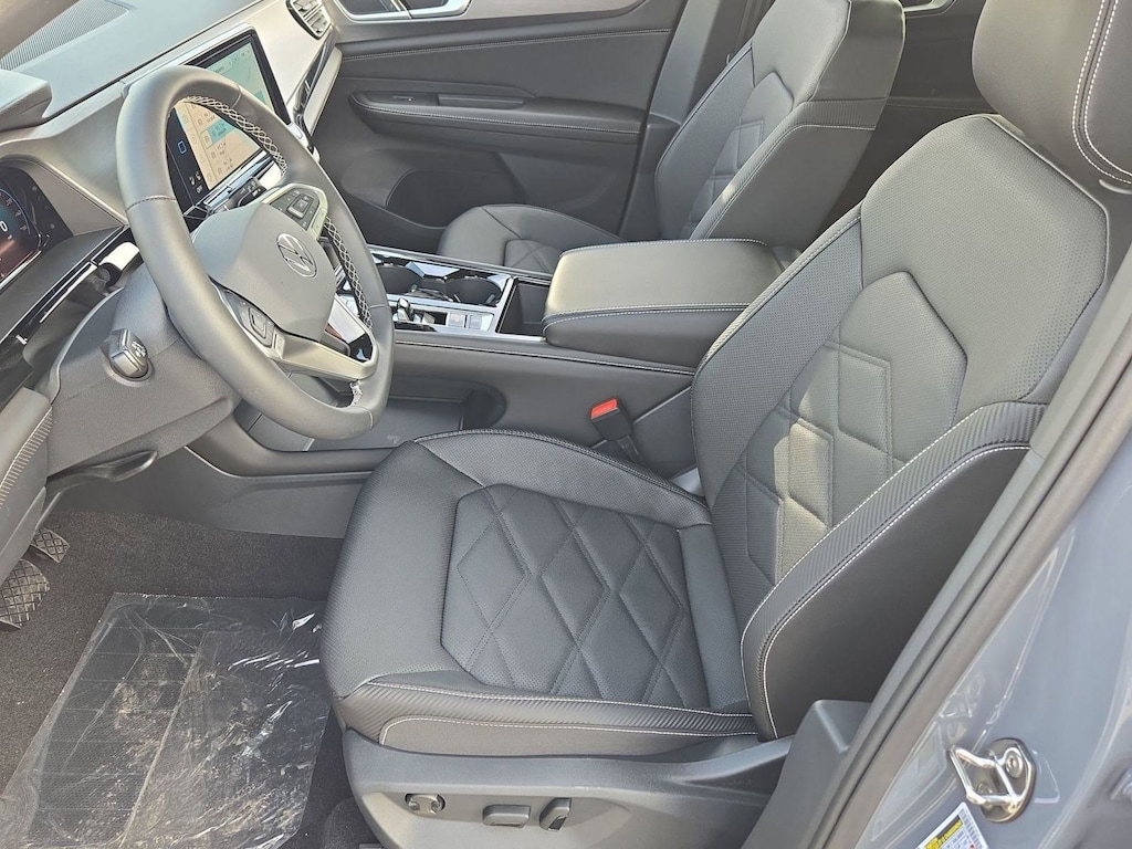 New 2026 Volkswagen Atlas Cross Sport 2.0T SE w/Technology SUV