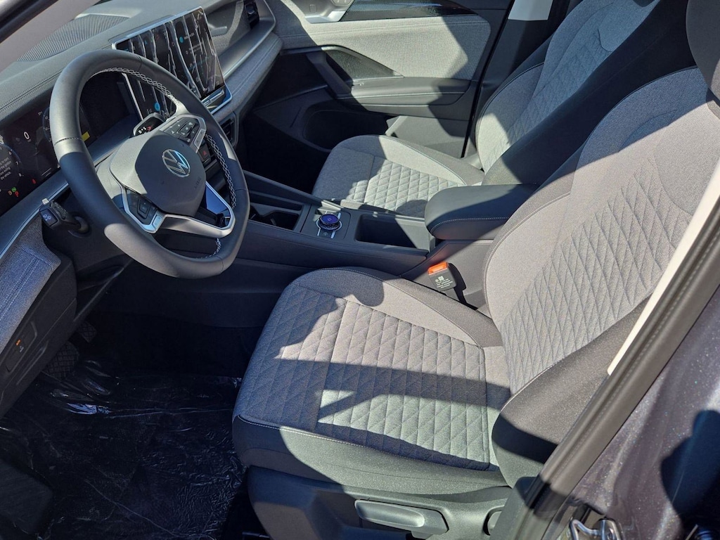 New 2025 Volkswagen Tiguan 2.0T S SUV