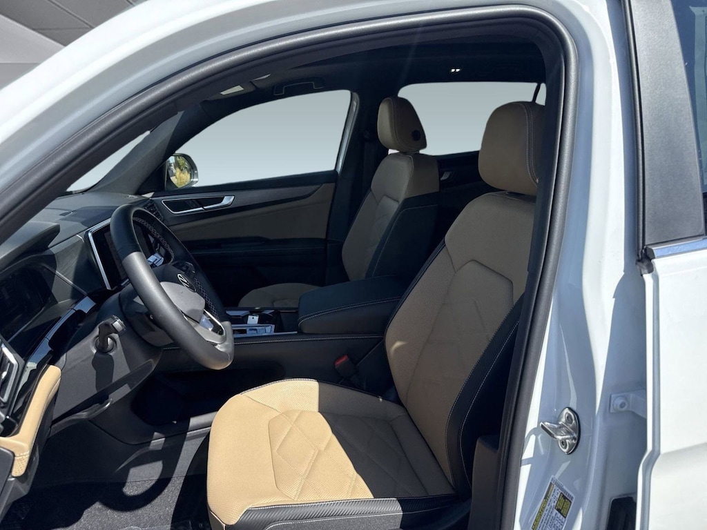 New 2026 Volkswagen Atlas Cross Sport 2.0T SE w/Technology SUV