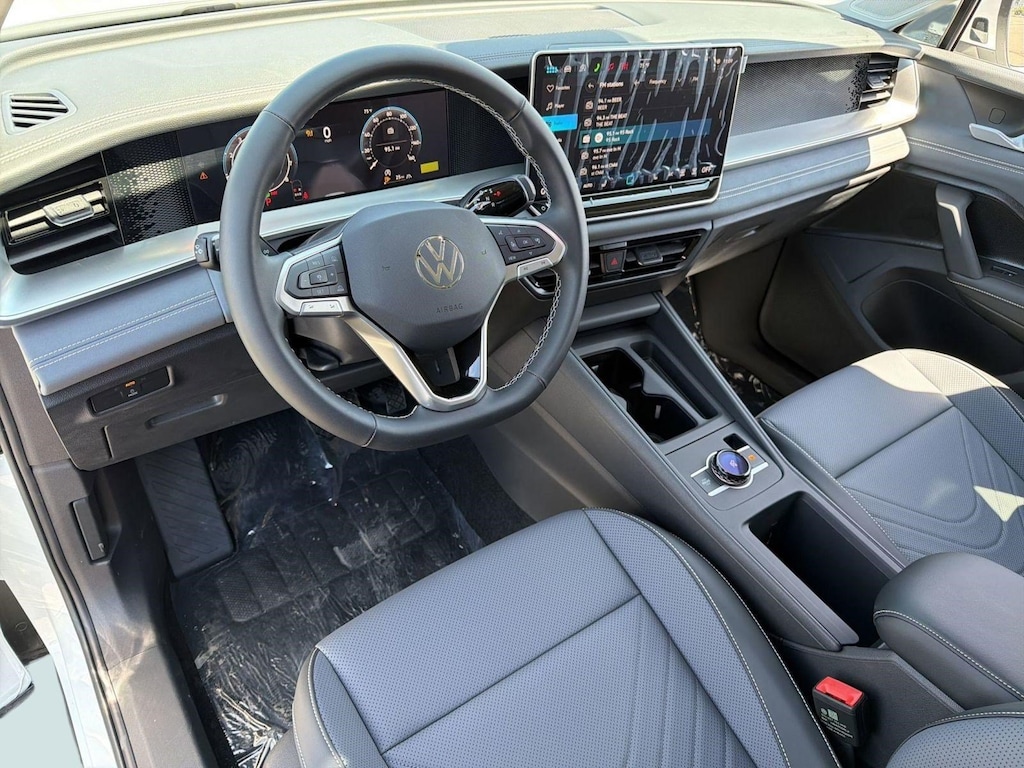 New 2026 Volkswagen Tiguan SE SUV