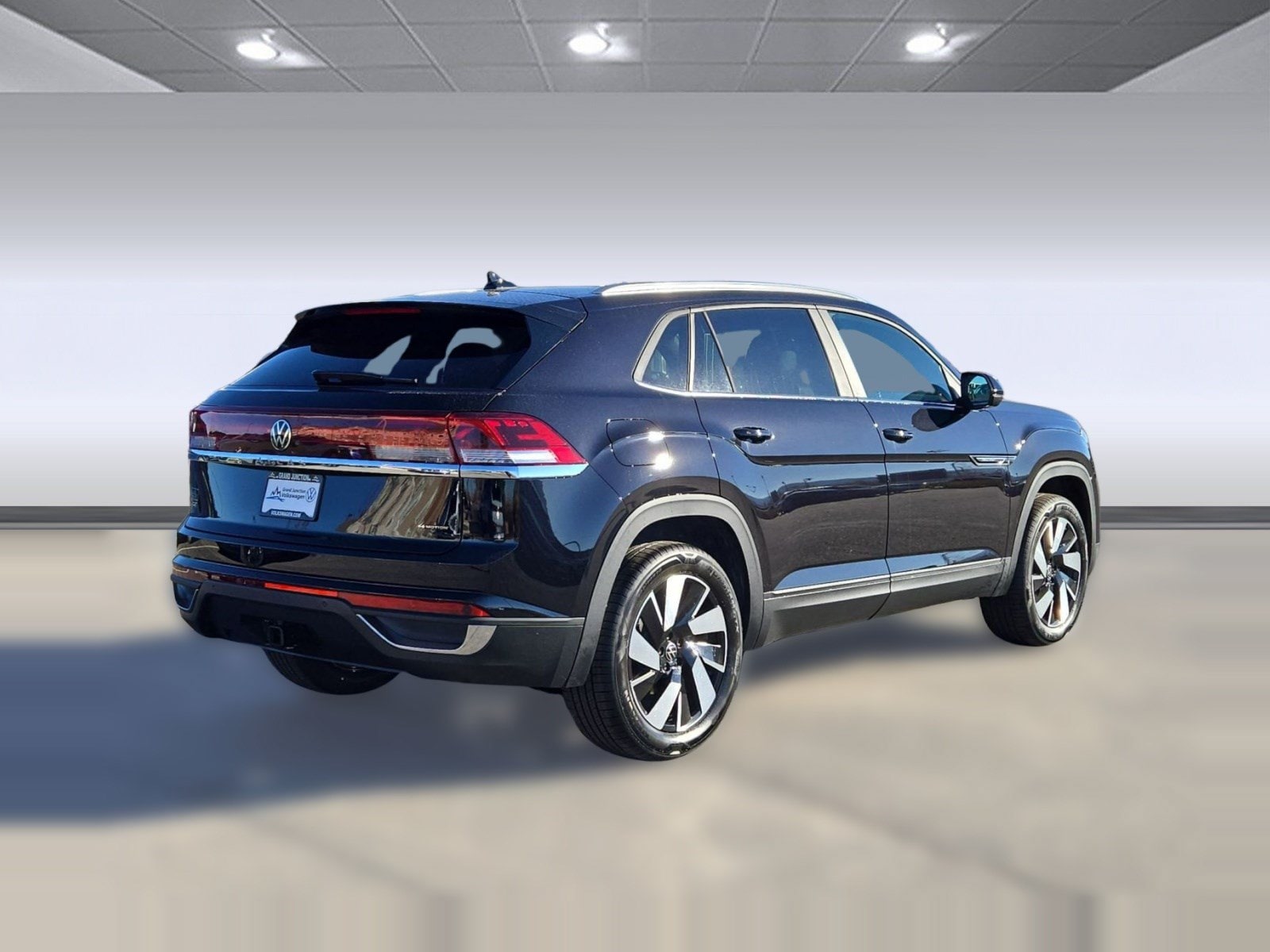 2026 Volkswagen Atlas Cross Sport SE w/Tech - Photo 8