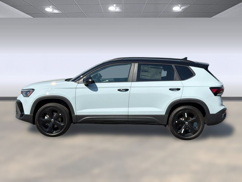 New 2026 Volkswagen Taos 1.5T SE Black SUV