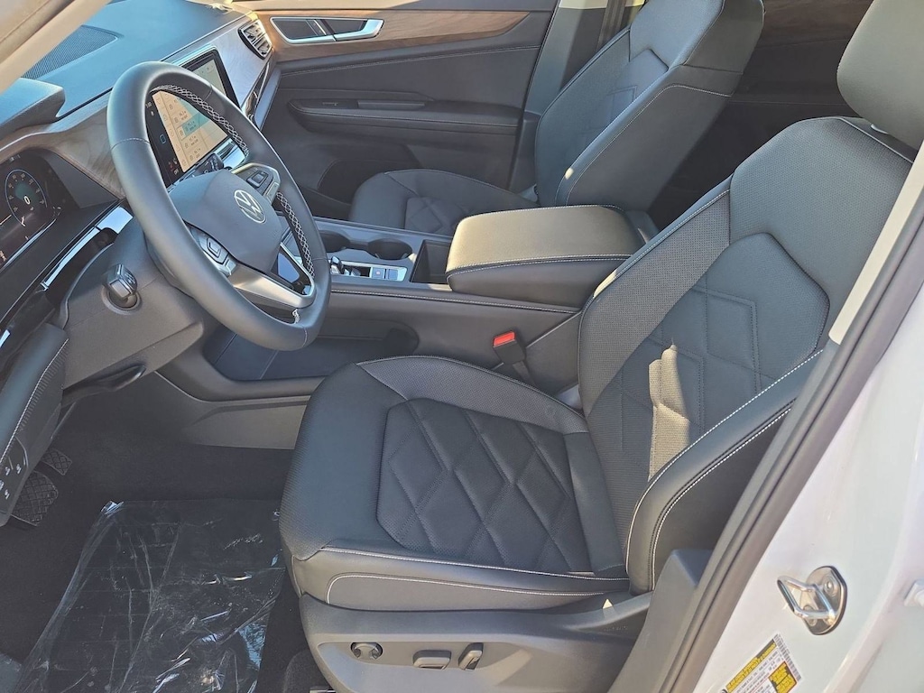 New 2026 Volkswagen Atlas Cross Sport 2.0T SE w/Technology SUV