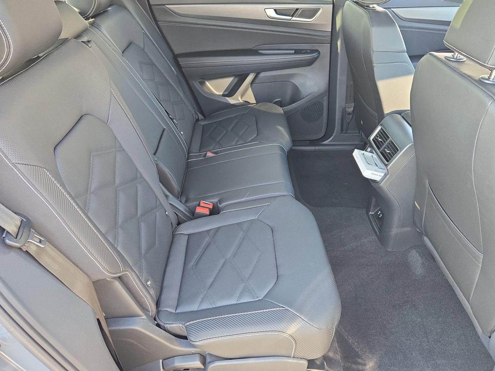 2026 Volkswagen Atlas Cross Sport SE w/Tech - Photo 24