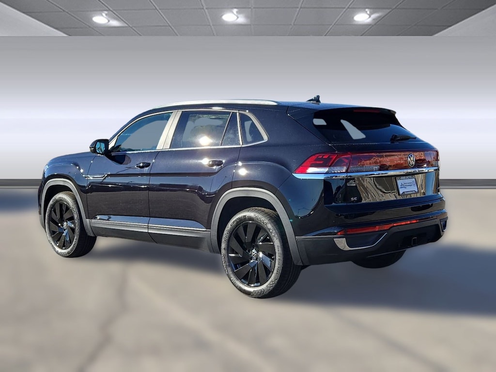 New 2026 Volkswagen Atlas Cross Sport 2.0T SE w/Technology SUV