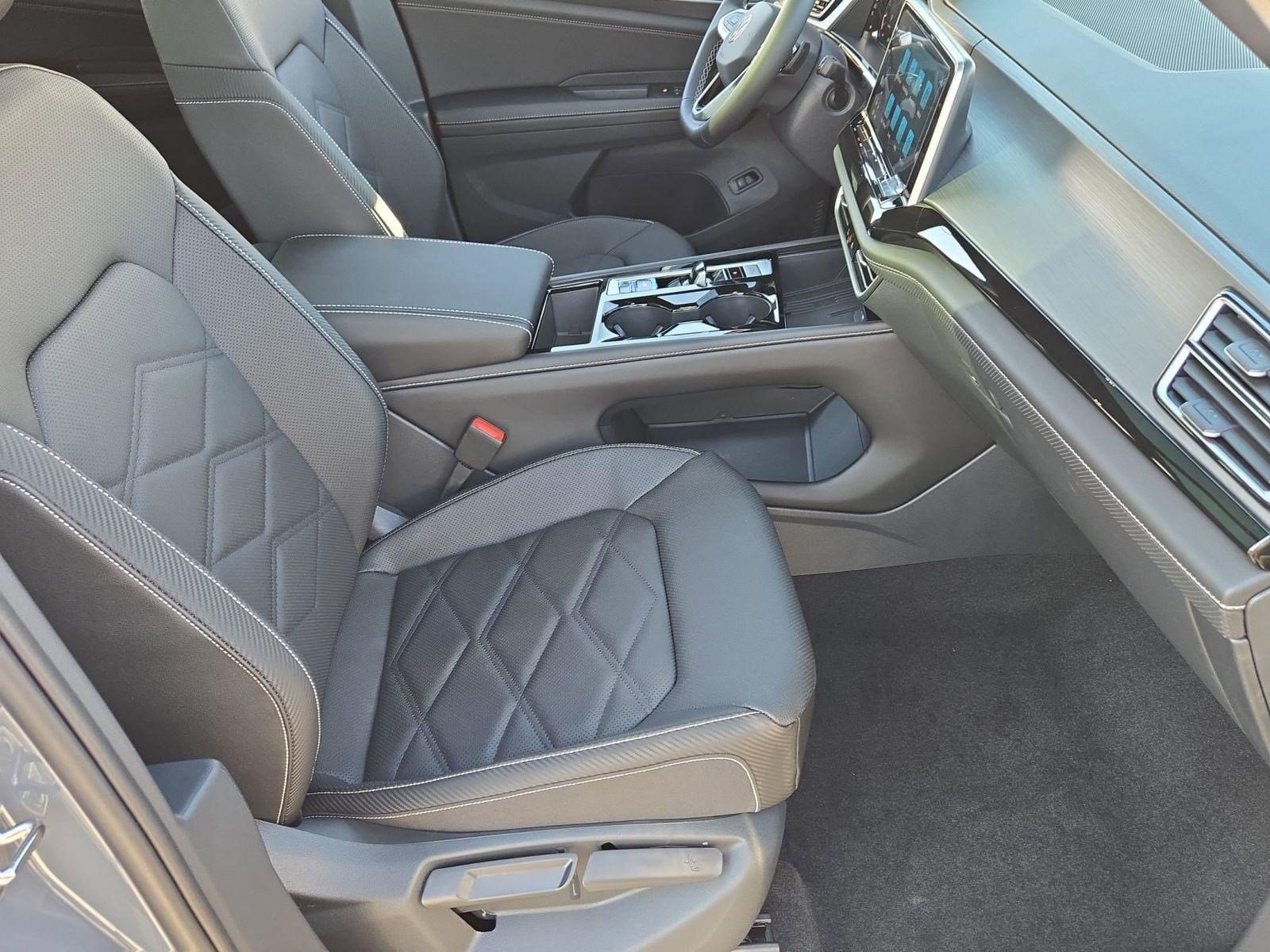 2026 Volkswagen Atlas Cross Sport SE w/Tech - Photo 25