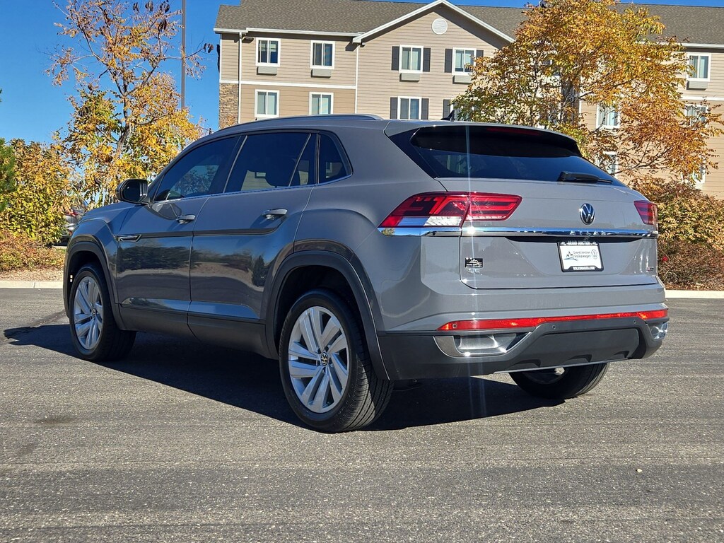 Used 2021 Volkswagen Atlas Cross Sport 2.0T SE w/Technology 4MOTION SUV