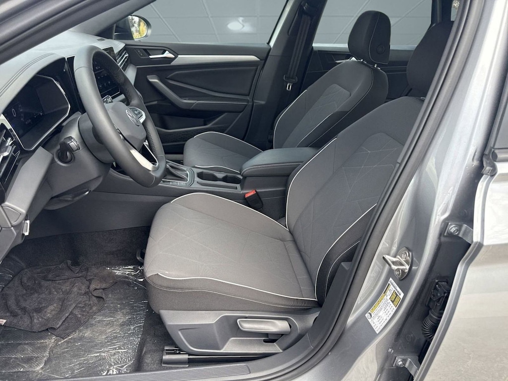 New 2025 Volkswagen Jetta 1.5T Sport Sedan