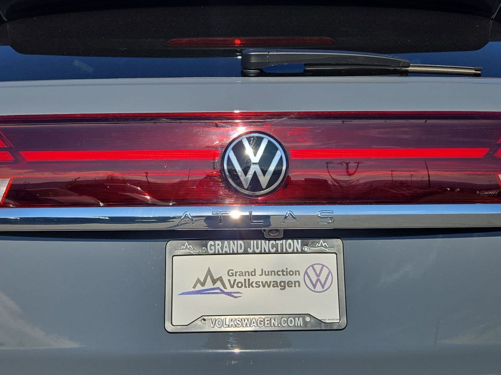 2026 Volkswagen Atlas Cross Sport SE w/Tech - Photo 17