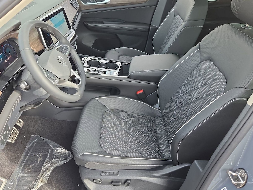 New 2026 Volkswagen Atlas 2.0T SEL Premium R-Line SUV