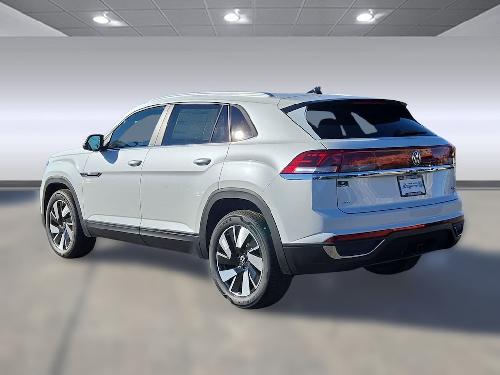 New 2026 Volkswagen Atlas Cross Sport 2.0T SE w/Technology SUV