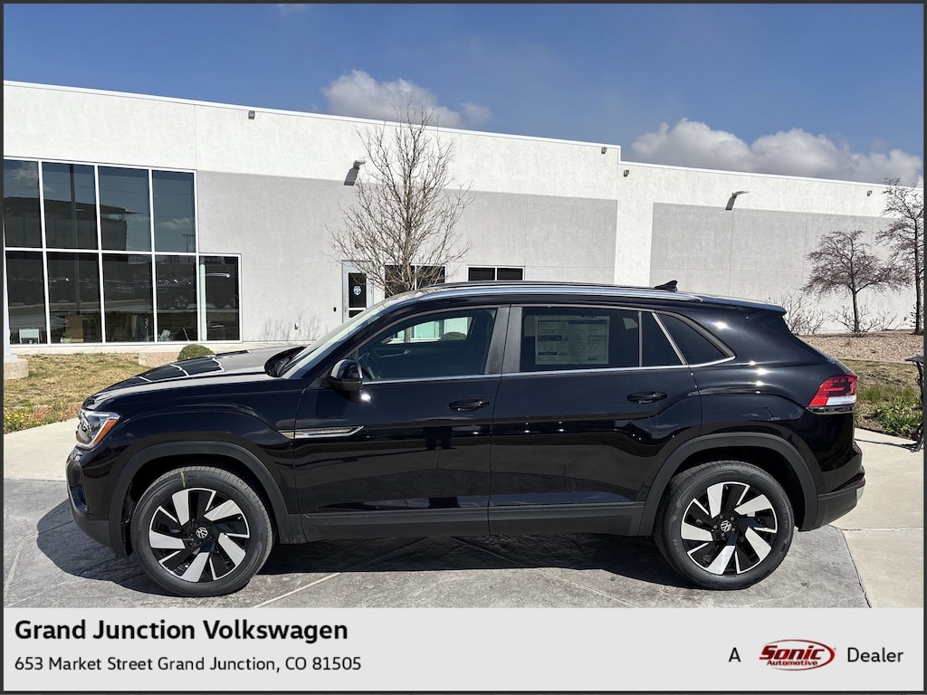 New 2025 Volkswagen Atlas Cross Sport 2.0T SE w/Technology SUV