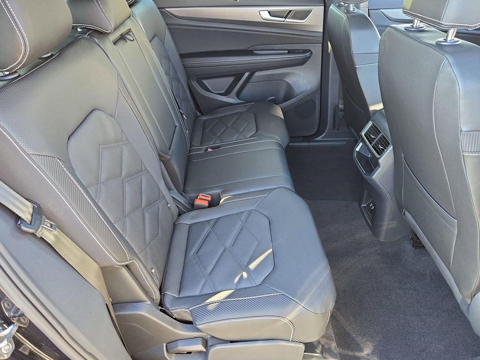 2026 Volkswagen Atlas Cross Sport SE w/Tech - Photo 24