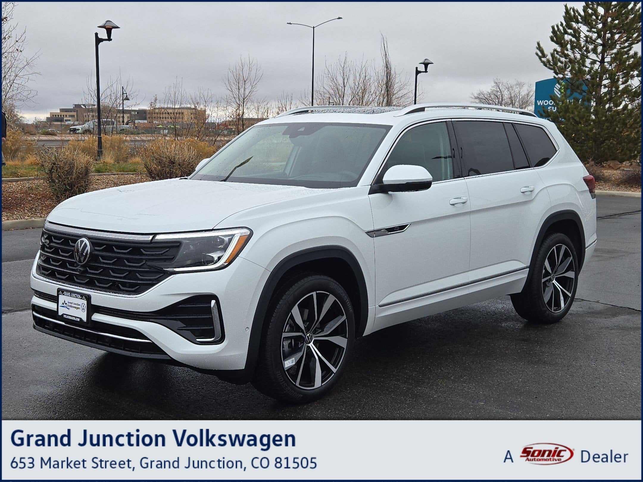 2026 Volkswagen Atlas SEL Premium R-Line's photo