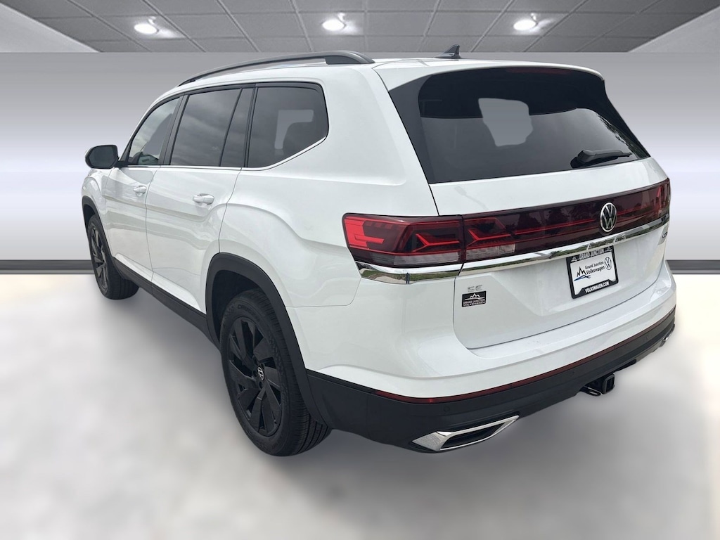 New 2025 Volkswagen Atlas 2.0T SE w/Technology SUV