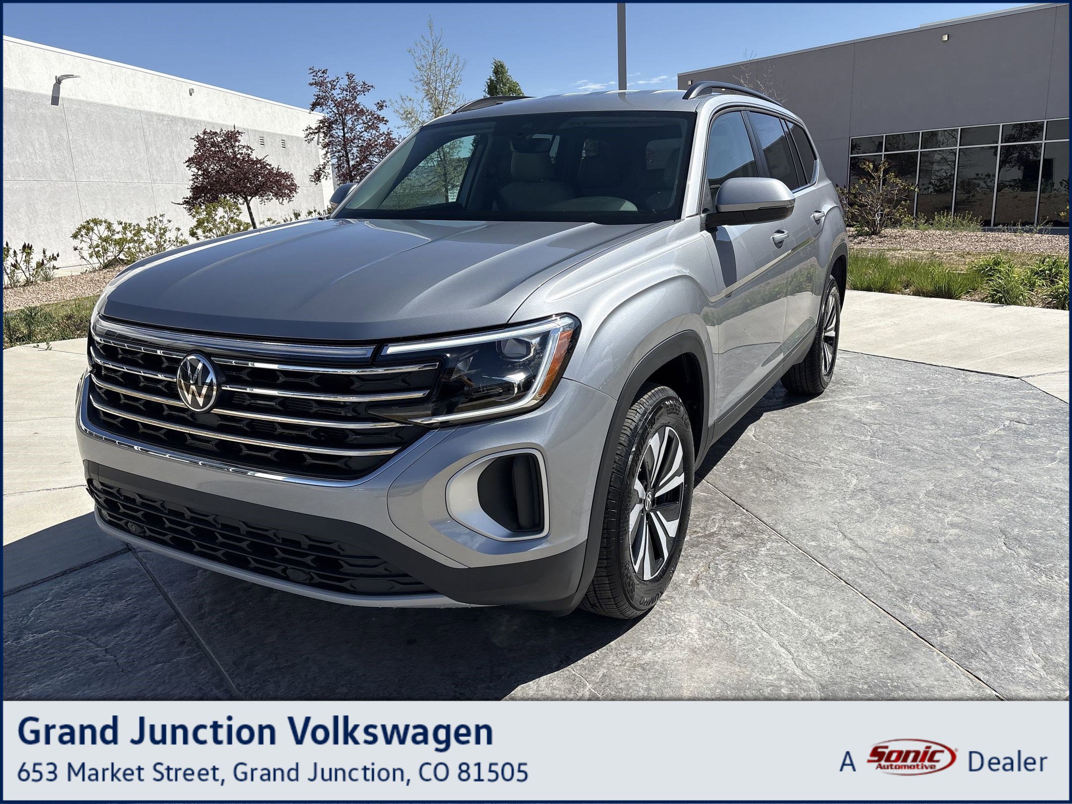 2025 Volkswagen Atlas 2.0T SE