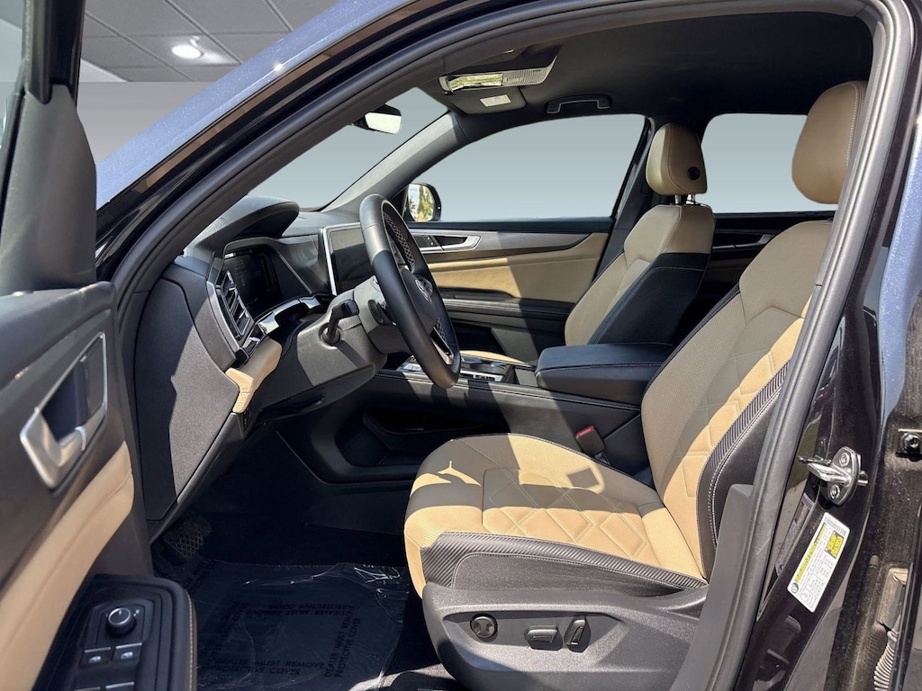 Certified 2024 Volkswagen Atlas Cross Sport 2.0T SE w/Technology SUV