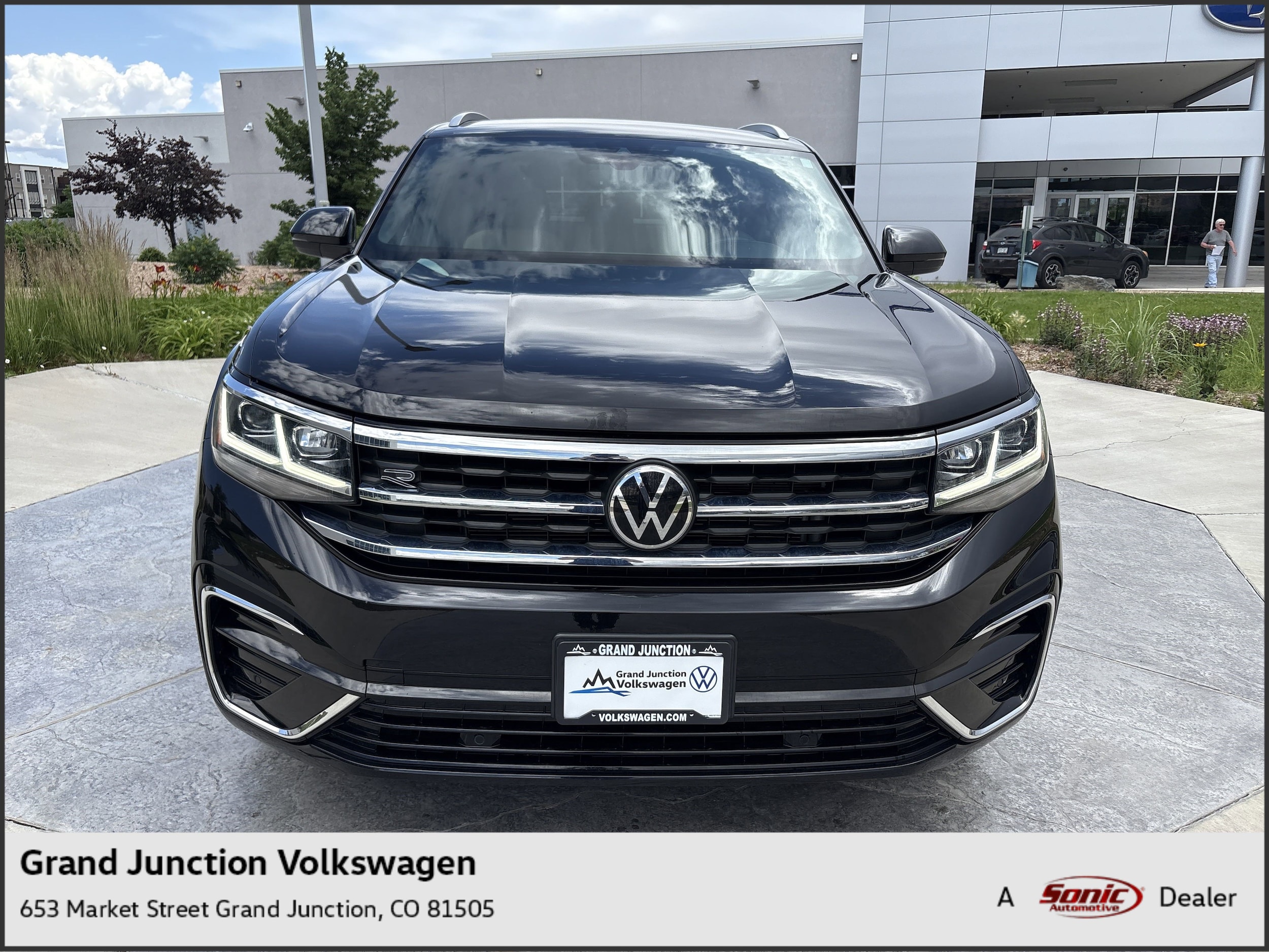 Used 2022 Volkswagen Atlas Cross Sport SEL R-Line with VIN 1V2SE2CA7NC217883 for sale in Grand Junction, CO