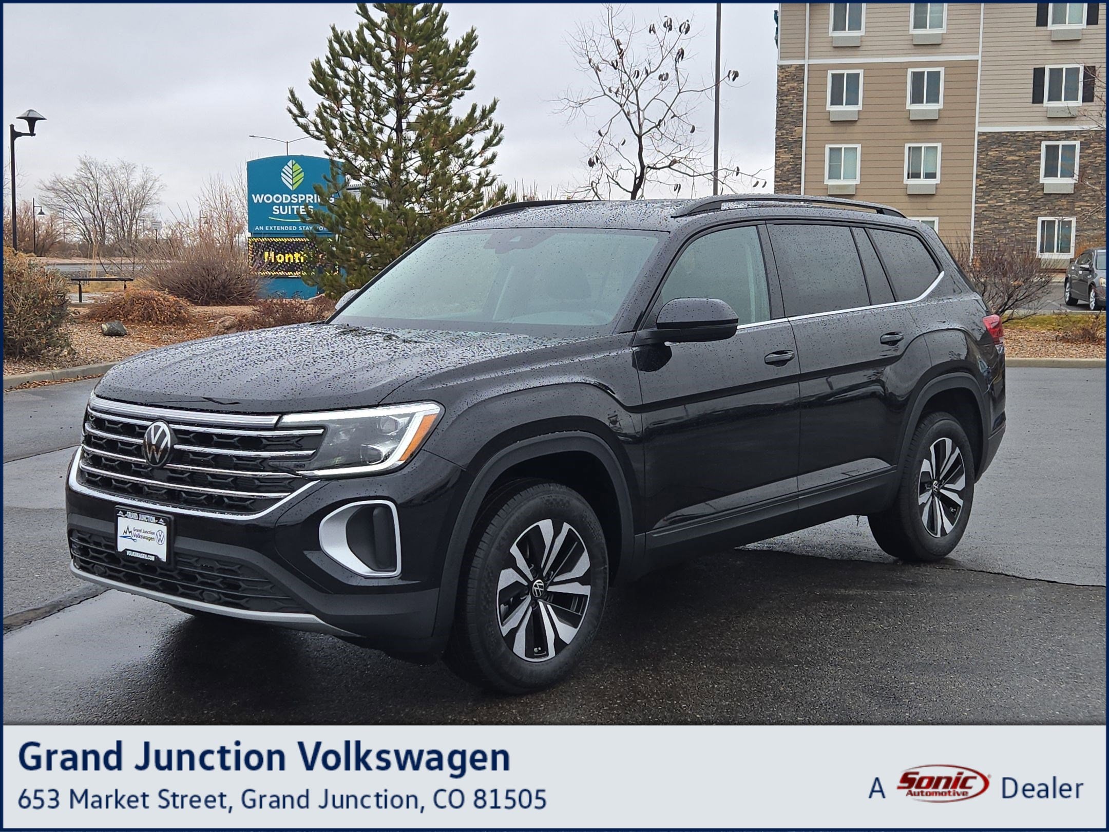 2026 Volkswagen Atlas SE's photo