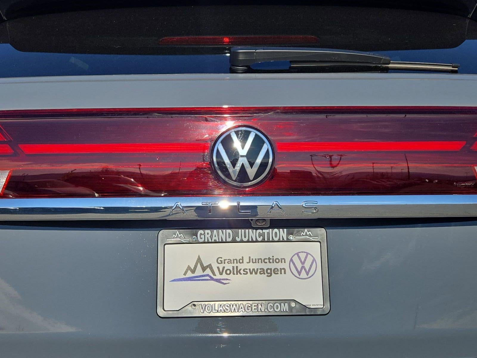 2026 Volkswagen Atlas Cross Sport SE w/Tech - Photo 17