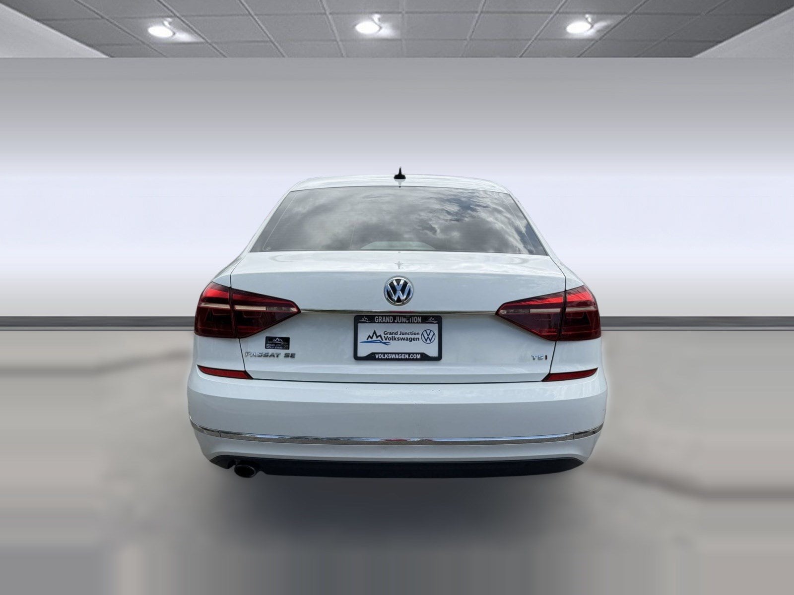 Passat 1.8T SE Sedan
