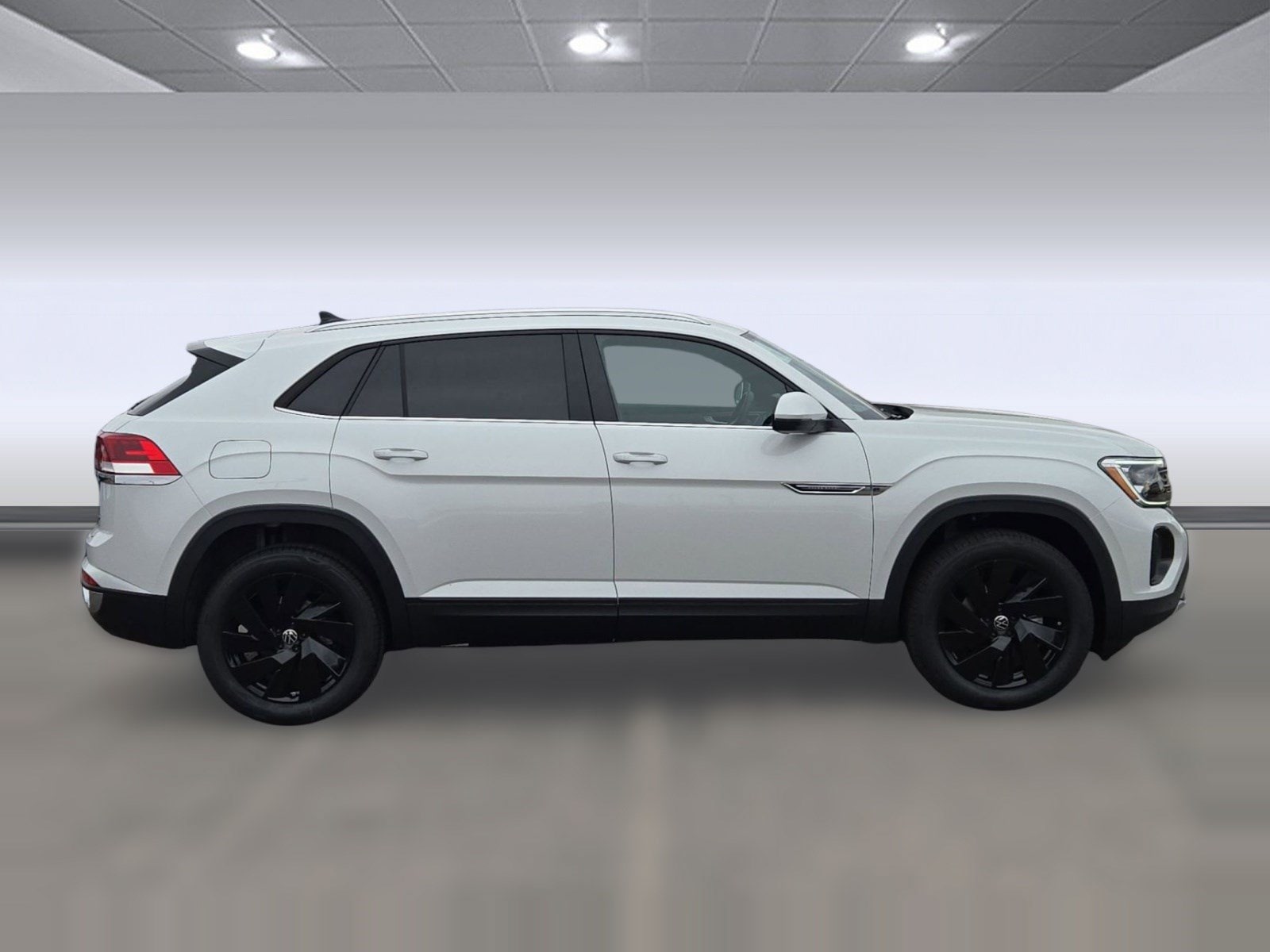 2026 Volkswagen Atlas Cross Sport SE w/Tech - Photo 8