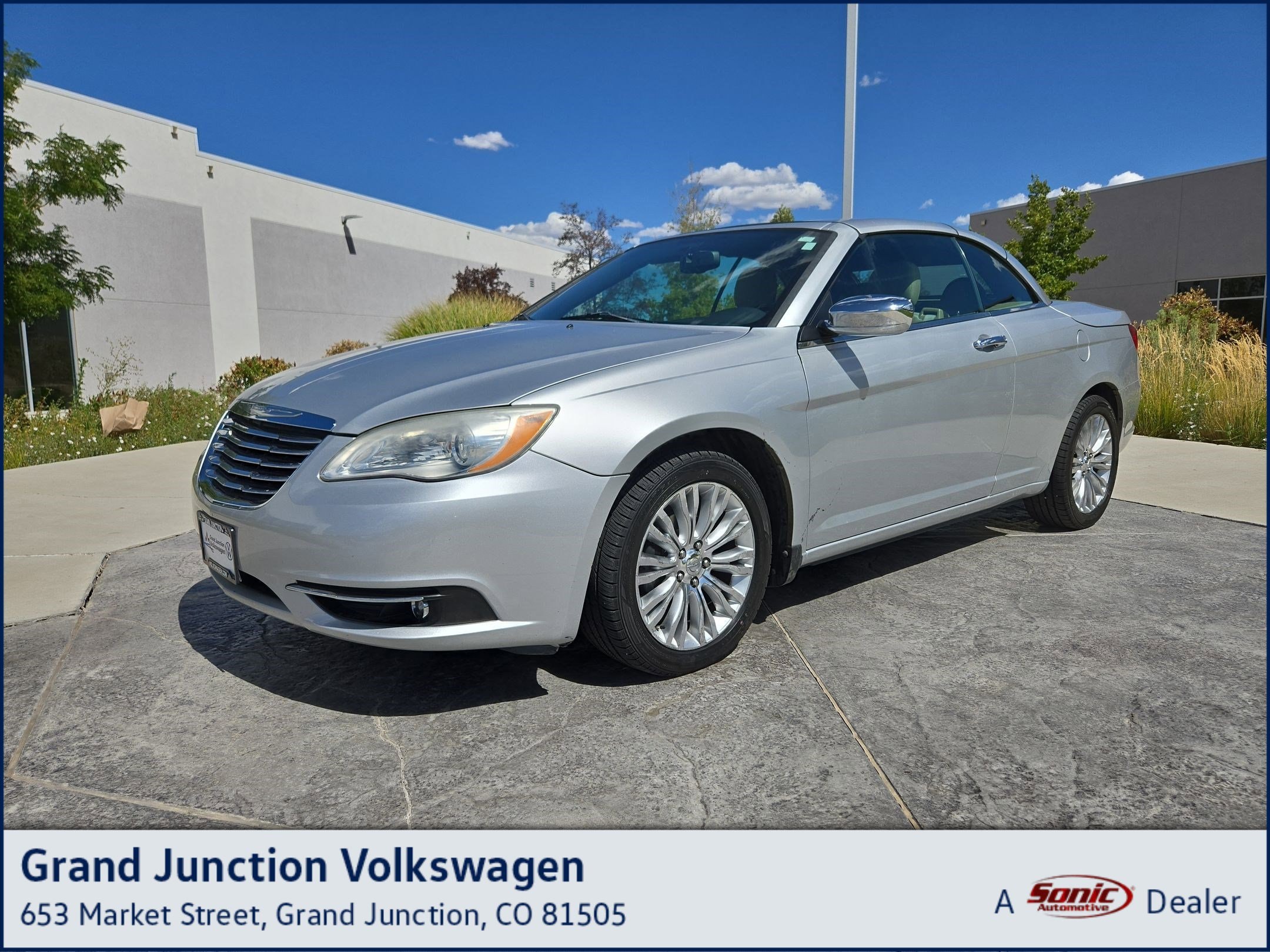 2011 Chrysler 200