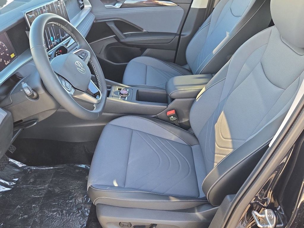 New 2026 Volkswagen Tiguan 2.0T SE SUV