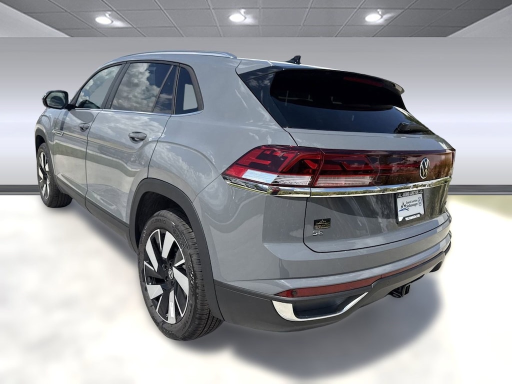 New 2026 Volkswagen Atlas Cross Sport 2.0T SE w/Technology SUV