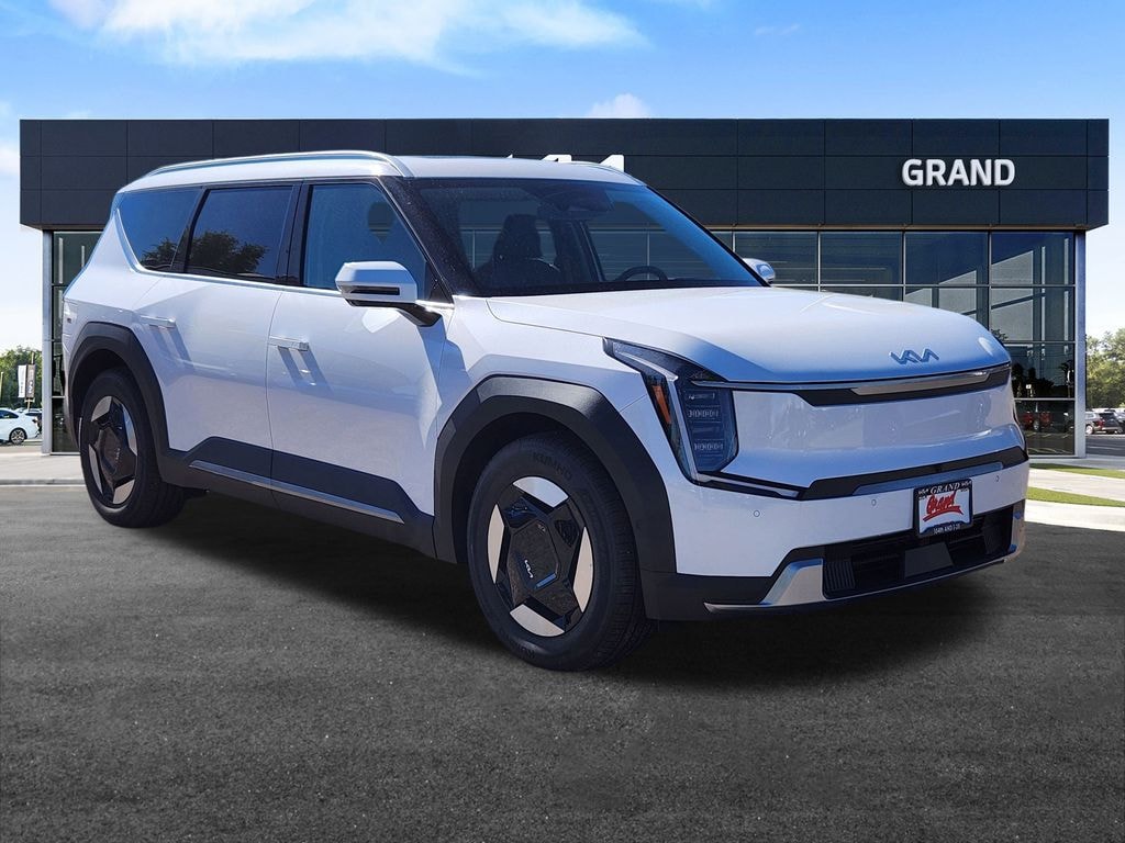New 2026 Kia EV9 Wind SUV