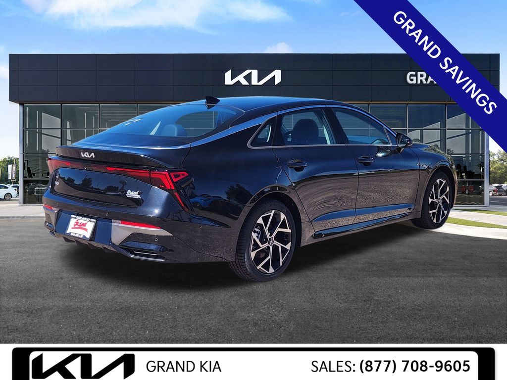2025 Kia K5 EX - Photo 6