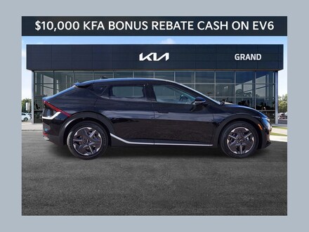 2025 Kia EV6 Light SUV