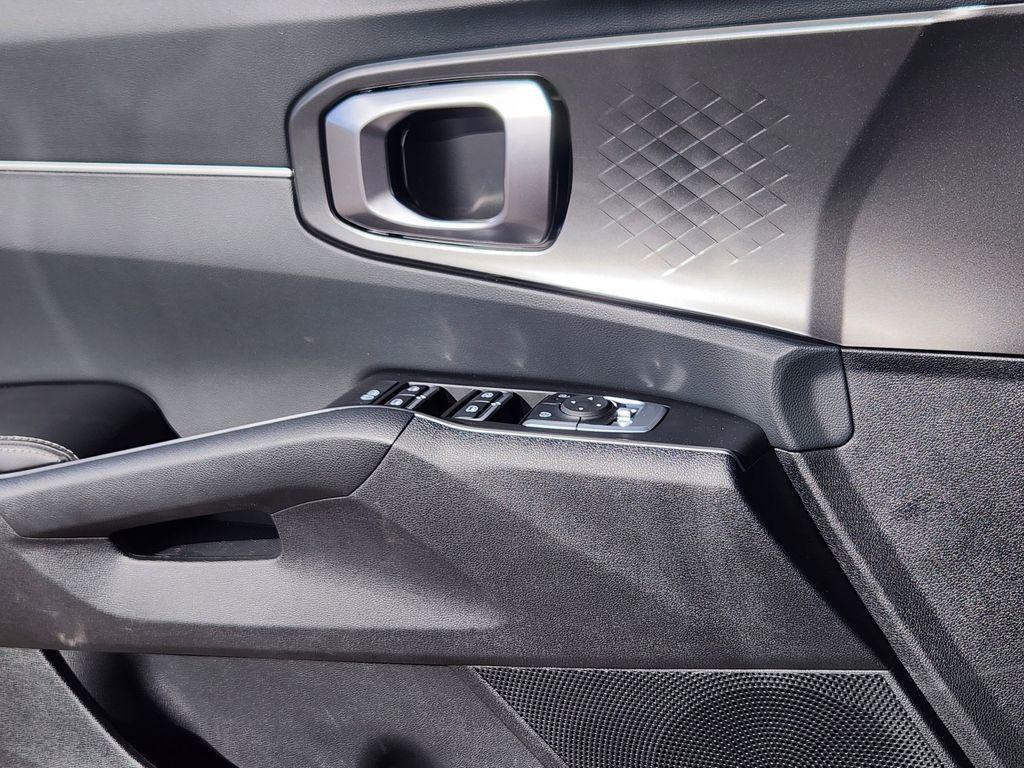 2026 Kia Sorento S - Photo 8