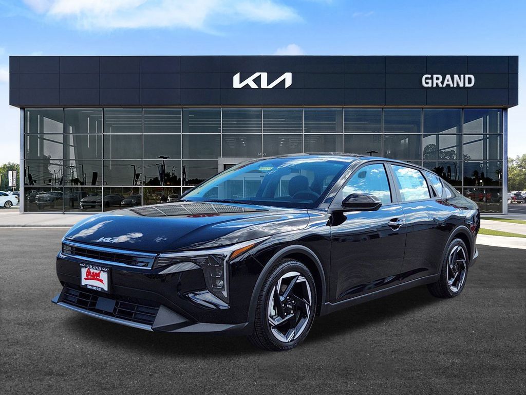 2025 Kia K4 EX photo 3