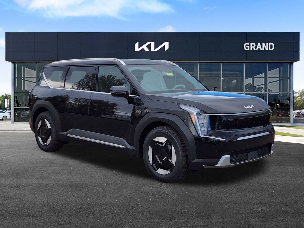New 2026 Kia EV9 Wind SUV