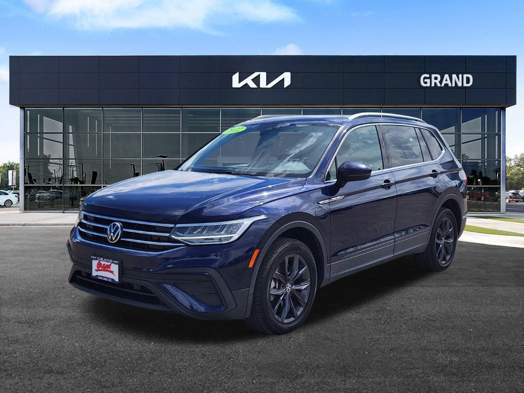 2022 Volkswagen Tiguan SE photo 4