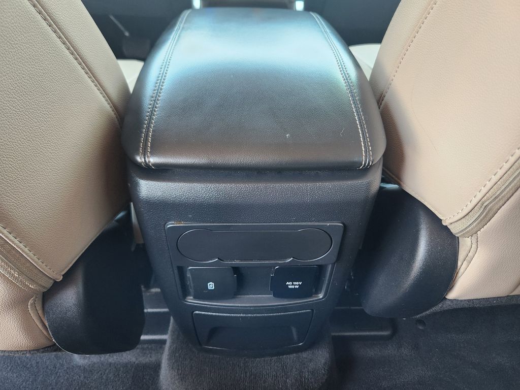 2022 Ford Explorer Limited - Photo 11