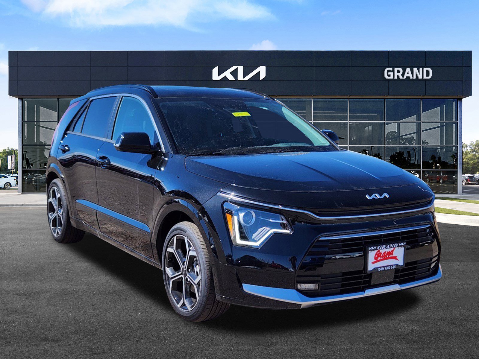 Used 2023 Kia Niro EX Touring with VIN KNDCR3LE4P5086275 for sale in Thornton, CO